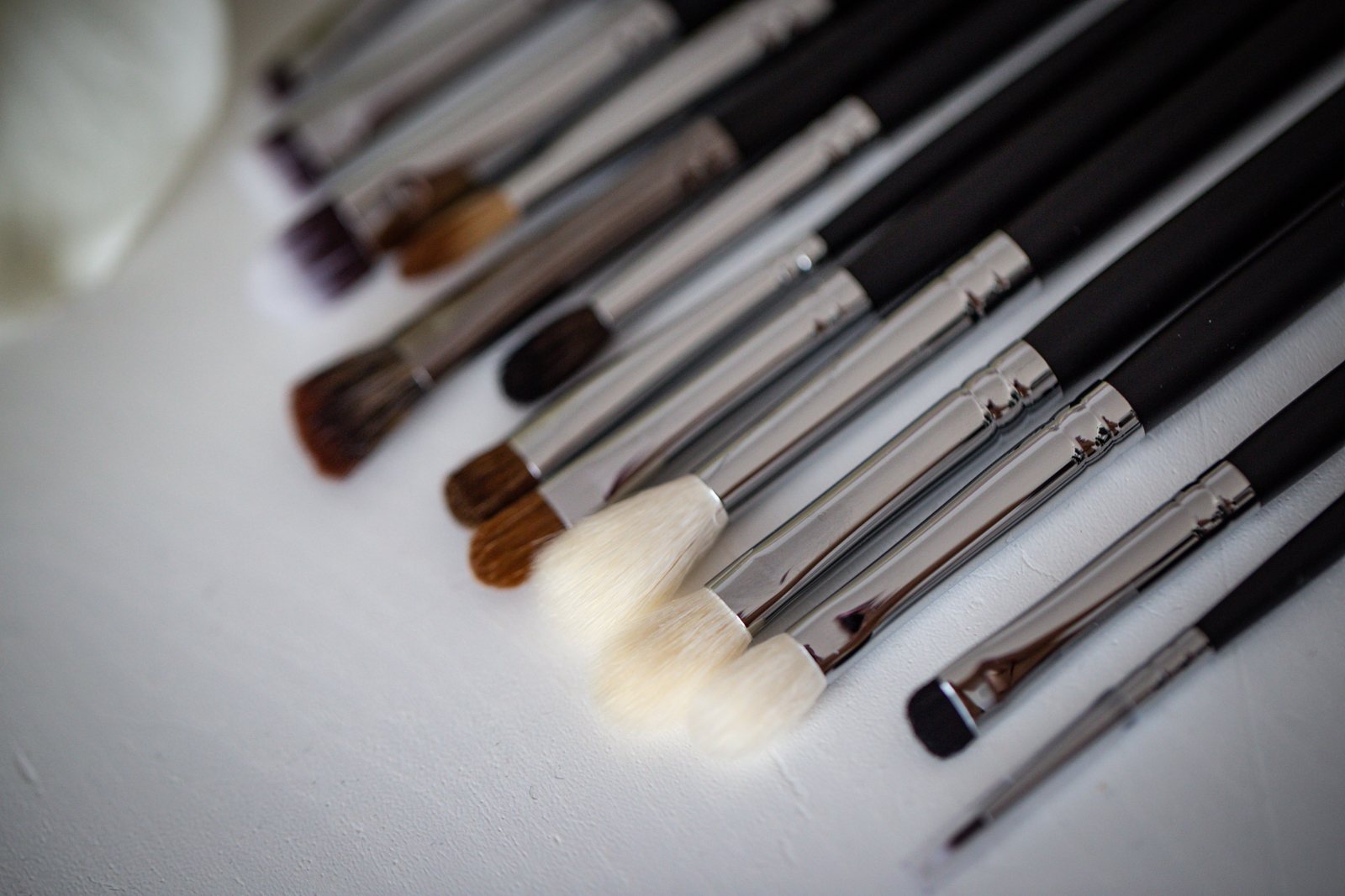 1600-violetfleur-violet-fleur-nadjanemetz-nadja-nemetz-beauty-morphe-jamescharles-james-charles-brush-set-brushset-review-8