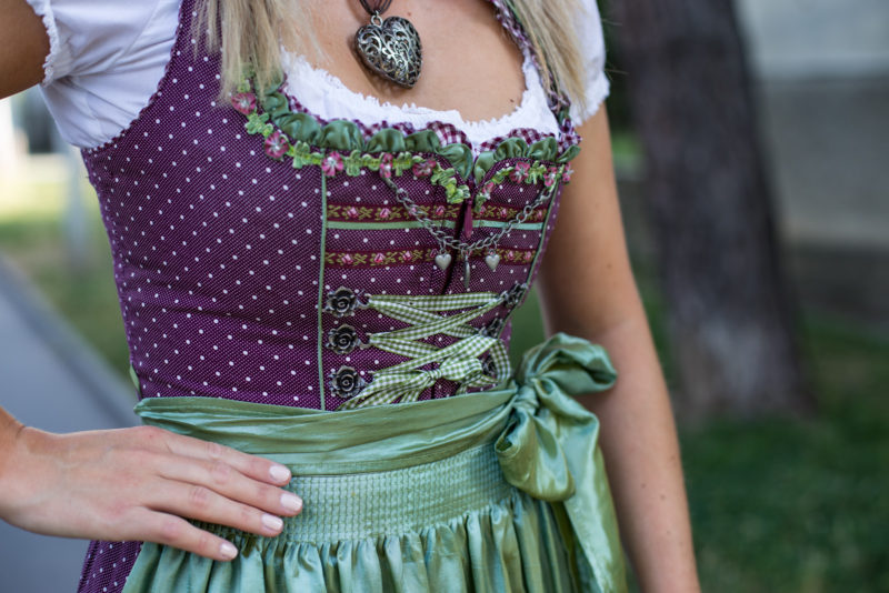 Foto_by_Nadja_Nemetz_Wien_Outfit_Fashion_Mode_Modeblogger_Blogger_wiesn_dirndl_kürgermadl_trachten_1