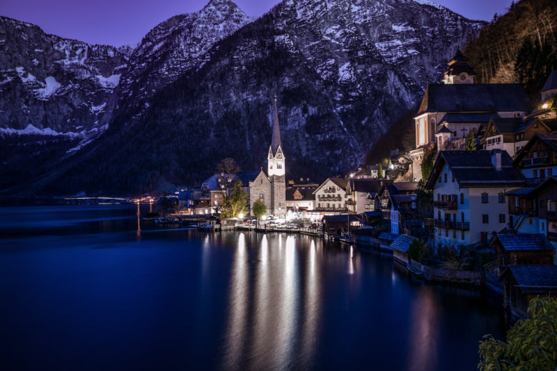 1600-hallstatt-austria-discoveraustria-discover-visitaustria-visit-austria-oesterreich-vienna-nadjanemetz-nadja-nemetz-violetfleur-violet-fleur-fotografin-travelfotograf-travel-fotograf-travelphotographer-bynight-atnight-by-night-at-02_01