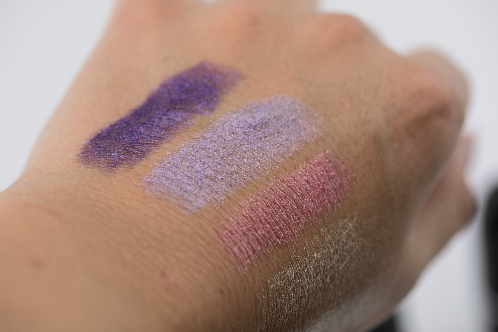 Foto-by-Nadja-Nemetz-Wien-wienerblogger-blogger-beautyblogger_lifestyleblogger-lifestyle-beauty-newin-new-in-mac-maccosmetics-metalliclipscollection-metallic-lips-colection-lipstick-lipsticks-lippenstift-lippenstifte-cold-metalwork-royalhour-royal-hour-rosedipped-rose-dipped-pearlyone-pearly-one-9