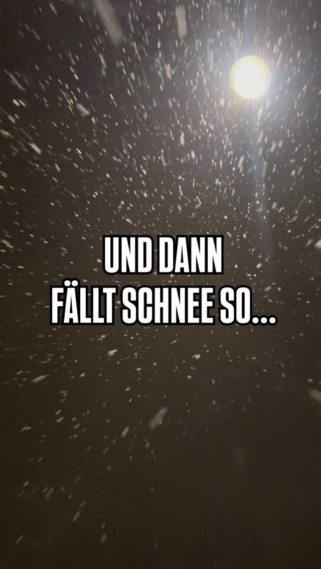 POV: Du bist fertig mit Winter… und dann fällt Schnee so, dass mein inneres Kind kurz „ok wow“ sagt. ❄️😅
Ich geb’s zu: In genau diesen 5 Sekunden ist alles still / wohltuend / beruhigend (such dir dein Wort) und ich vergess kurz, dass ich eigentlich Frühling bestellen wollte. 🌷
Mein Mini-Reminder für Tage, an denen alles „zu viel“ ist:
✨ Such dir 1 schönes Detail. Nicht, um’s perfekt zu posten – sondern um dich kurz zu erden.
Heute war’s: Schneeflocken + Stille + dieses kleine Lächeln.
Und jetzt du: Team „Winter bye“ oder Team „ok, das ist schon schön“? 👇🤍