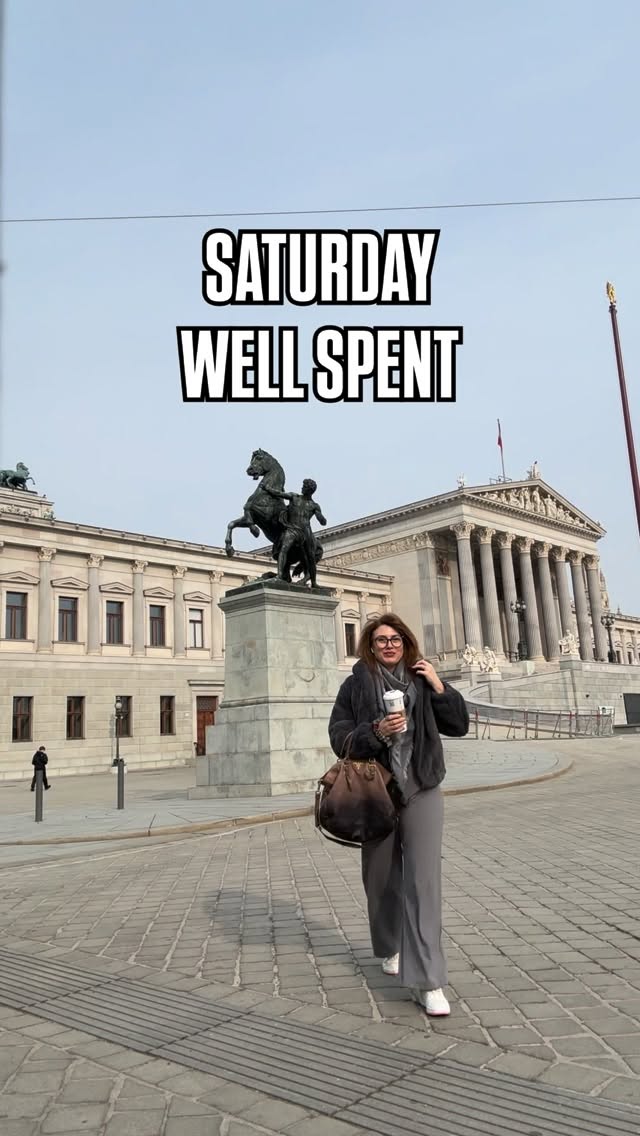 Ich sag’s‘ wie’s ist: Samstag war Seelenfutter 🥰 @starbucks_at Lieblings Venti for free , @gmundner.keramik mit @instazop34 und danach natürlich noch die besten Gyoza 🥟 im @soya_wien 😍 #bittemehrdavon #seelenfutter