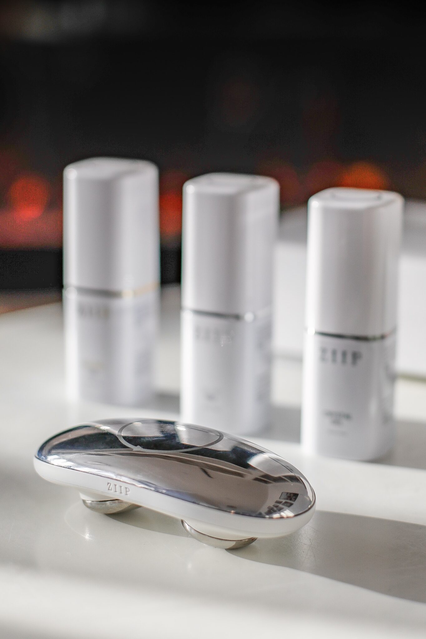 ZIIP Halo im Test: Warum das Mikrostrom-Device fix in meine Beauty-Routine eingezogen ist currentbody-current-body-ZIIP-ziiphalo-halo-Mikrostrom-1